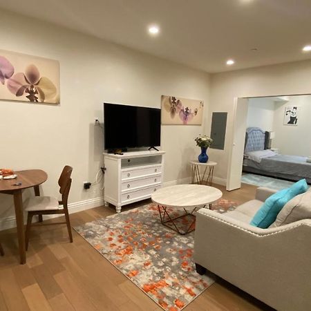 Gorgeous Apt With Parking In Ktown La Los Angeles Bagian luar foto